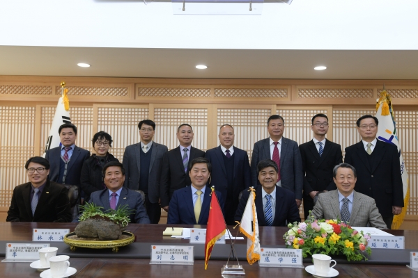 중국 광서장족자치구 북해시 당위원회 정법위원들로 구성된 대표단 8명이 21일 논산시 방문