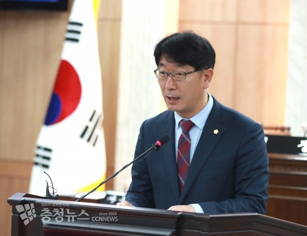 5분 발언하는 홍성군의회 노승천 의원 / 충청뉴스 최형순 기자