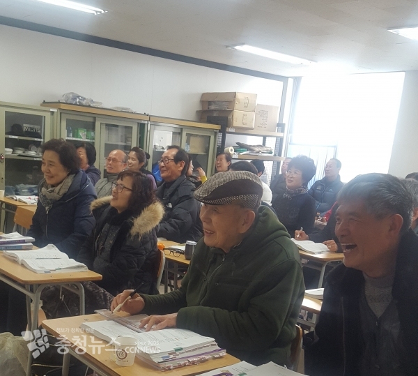 최대식 할아버지 수강하시는 모습