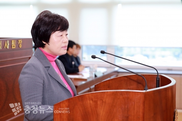 5분 발언하는 김수영 아산시의회 의원 / 충청뉴스 최형순 기자