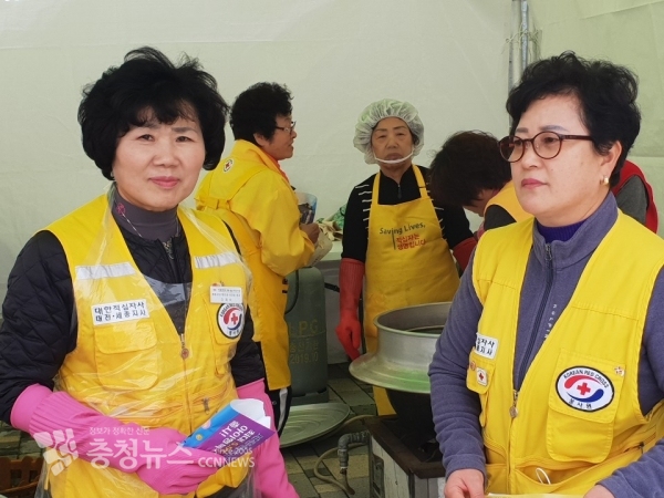 적십자사봉사회 세종시지구협의회 떡국 무료 제공