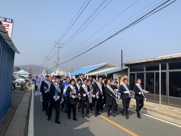 부여군, '충남 최초 독립만세운동 발원 100주년' 행사를 충화거리에서 진행