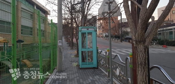 당진의 한 초등학교 통학로