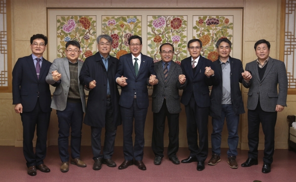 청양군 정책특별보좌관 위촉식 모습