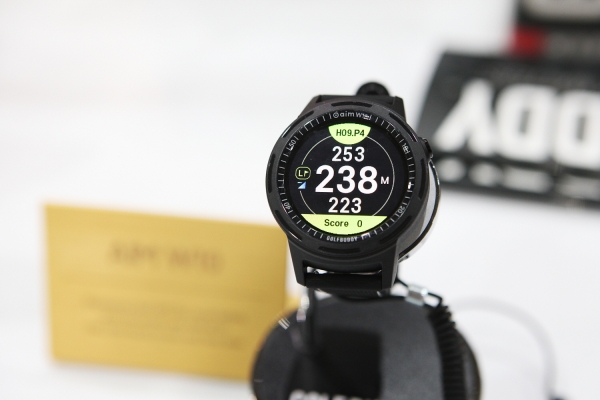 54홀 연속 라운딩이 가능한 골프버디 aim W10’