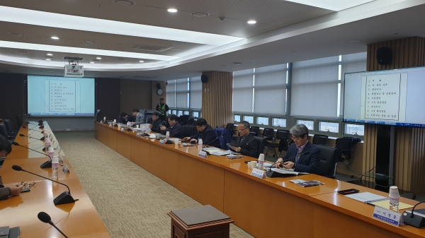 국가안전대진단 정부합동안전점검반 (우측 테이블 안쪽(왼쪽)부터) 한국전기안전공사 진종수 차장, 김종훈 부장 / 대한산업안전협회 강용탁 부장 / 서울과학기술대학교 이수경 교수 / 한국기술교육대학교 윤여송 교수 / 수양엔지니어링 김일만 이사 / 한국건설안전학회 남선준 부회장 / 한국안전환경이엔씨 이정훈 기술사