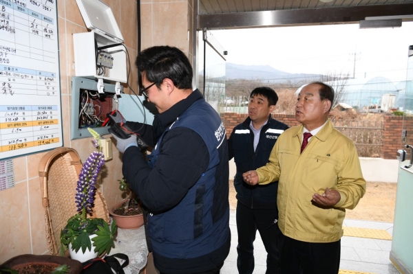 황선봉 예산군수, 국가안전대진단 안전점검 현장 방문 모습
