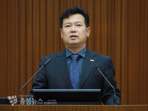 5분 발언하는 김원식 세종시의원 / 충청뉴스 최형순 기자