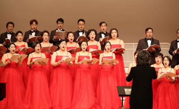 태안군립합창단 정기연주회 모습