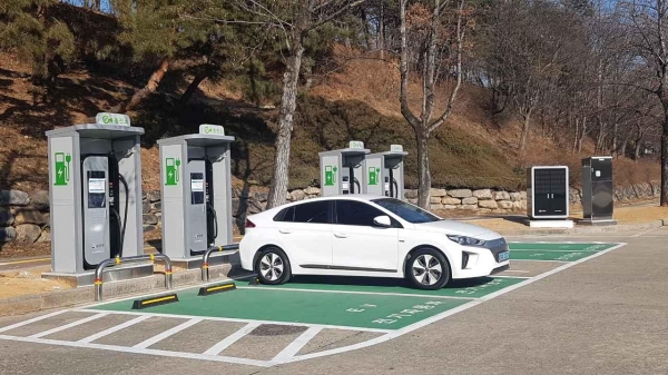 독립기념관에 설치된 전기자동차 공공 충전기