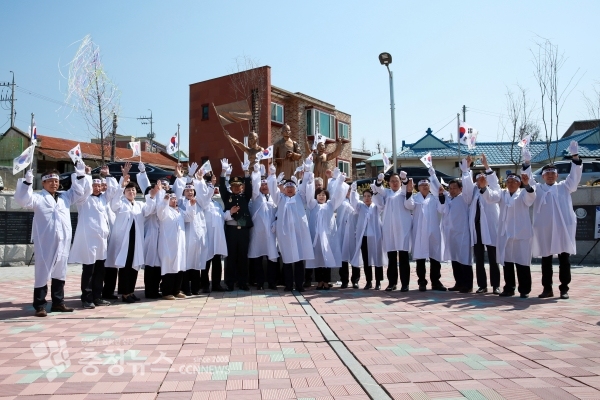 4.4아산독립만세운동 추모제 및 동상제막행사 / 충청뉴스 최형순 기자