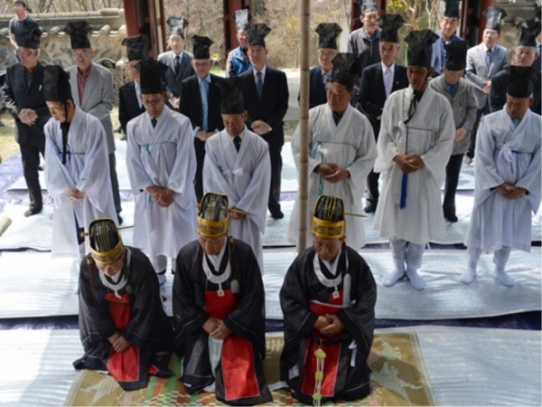 부여군 임천충혼제 장면