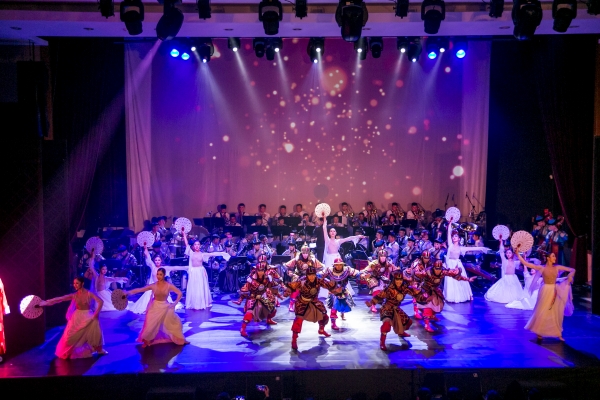 서천군립전통무용단, 문체부 국제 문화교류 공모사업 선정(지난 17년 서천군립전통무용단과 몽골국립예술단 합동 공연 모습).