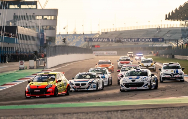 지난 2018 슈퍼카 챌린지 레이싱 모습