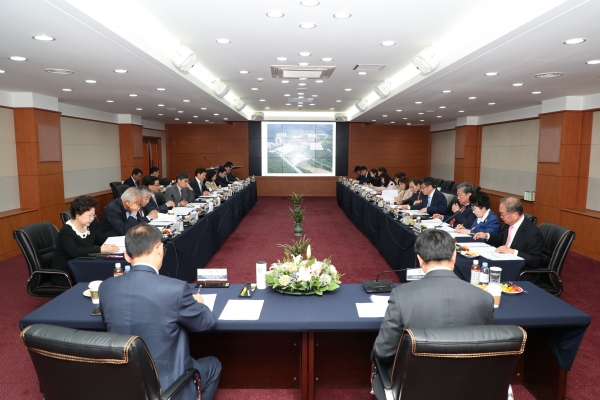 제3차 고등직업교육정책 공동TF 회의 모습