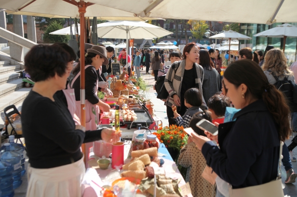 지난 2018년 10월 농부시장 당장 운영 사진