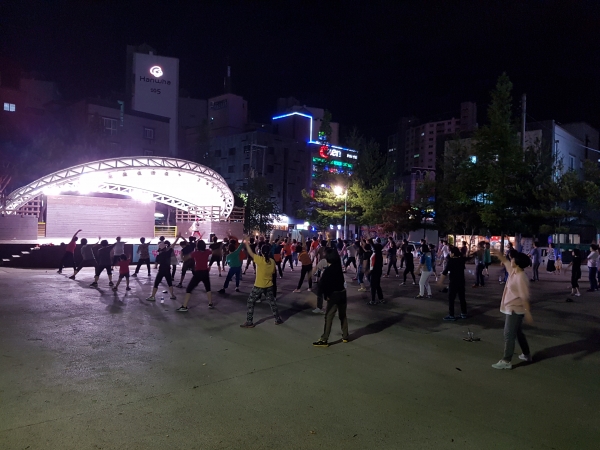 달빛 건강체조 교실 운영