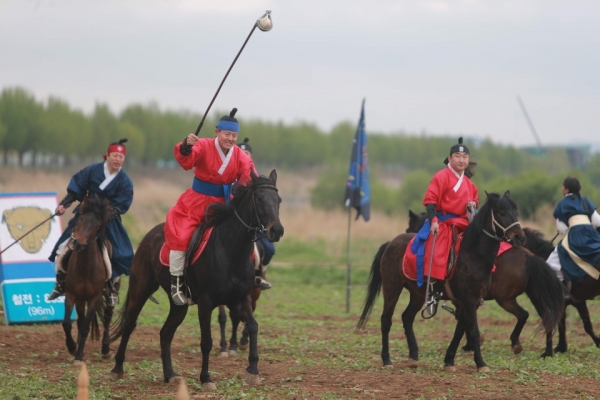 지난해 이순신장군 무과전시 재연행사