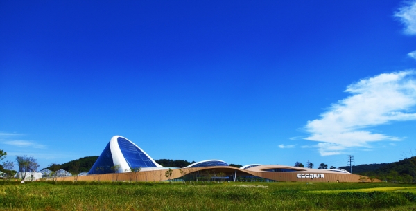 서천에서 만나는 봄 여행 운영(국립생태원 전경)