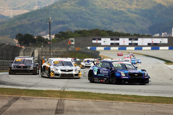 CJ 슈퍼레이스 개막전 모습