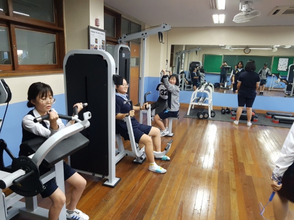 학생 건강체력 증진“건강체력교실”운영