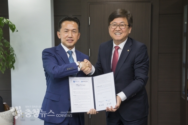 양동영 대표이사와 최교진 교육감