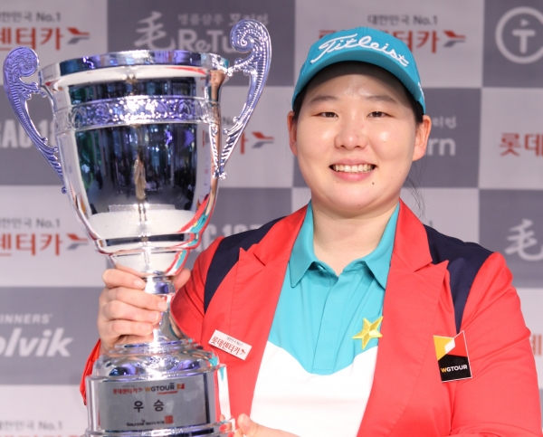 지난 ‘2018 롯데렌터카 WGTOUR’ 하반기 챔피언십 대회 우승 당시 정선아 선수