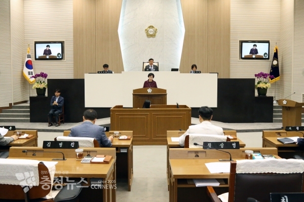 당진시의회, ‘산업시설 대기오염물질 배출관리 개선 촉구 결의안’ 채택