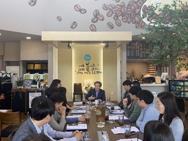 제 1기 젊은 이사회 「The First MOVER」토론회 사진