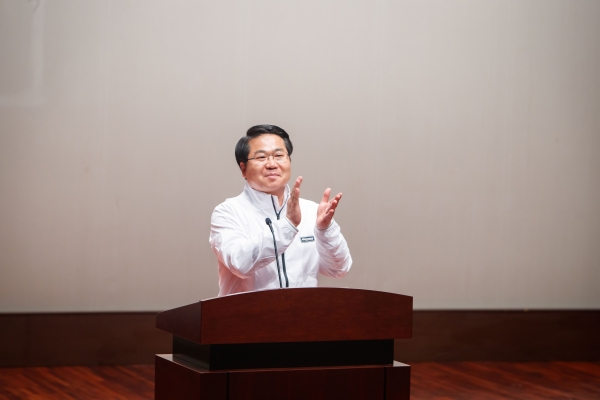 제71회 충남도민체육대회에 출전하는 선수단 결단식’에서 오세현 시장의 격려사 모습