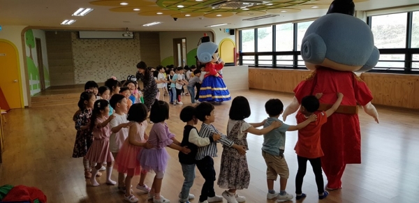 온궁이와 온양이가 간다 관내 어린이집 방문