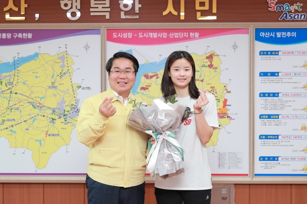 경영국가대표 선발대회 임다솔 선수 격려