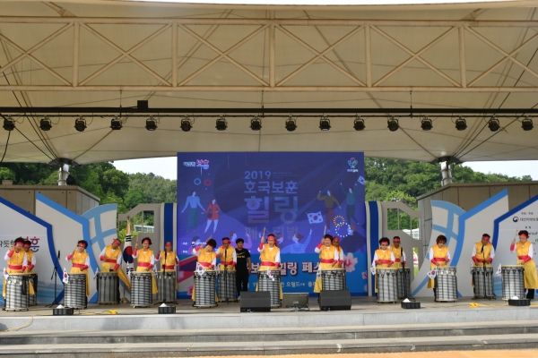 호국보훈의 달 시작을 알리는 2019 호국보훈 힐링 페스티벌 공연 모습