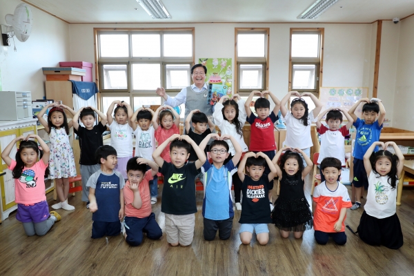 가장동 동네마실(동화책 읽주시는 장종태 구청장)