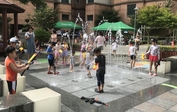 아파트 공동체 어울림 사업_코아루아파트 분수대 물놀이
