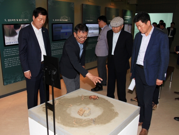 고남패총박물관 자염 기획전시회