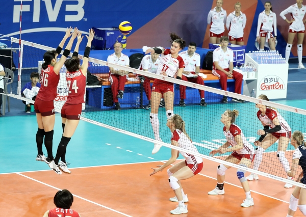 FIVB 발리볼네이션리그 여자대회(일본대 폴란드)