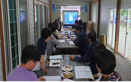 지난 18일 농촌진흥청 국립농업과학원, 충남농업기술원 전문가들과 벌곡면 ‘더초록영농조합법인’ 찾아 ‘희망드림컨설팅’ 진행