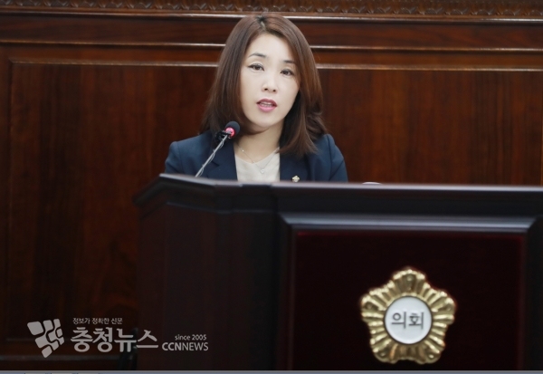 5분 발언하는 노승천 홍성군의회 의원