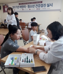 유류피해지역 건강검진 모습.