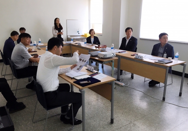 태안군 지역사회 청소년 통합지원체계 2019년 제1차 운영위원회’ 회의 모습.