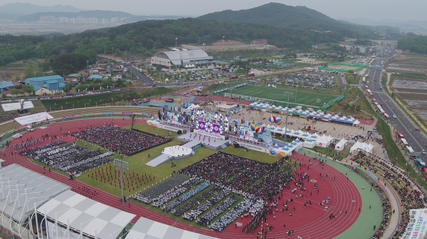 지난 5월 서천군은 개군 이래 처음으로 충남도민체전을 성공 개최 했다