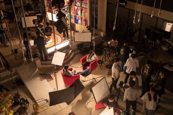 한국영상대학교 스튜디오 촬영장 모습
