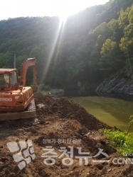금강 및 대청호로 흐르는 충북 옥천 군북면 서화천 인근에서도 무기성오니를 매립해 심각한 수질오염이 예상된다.