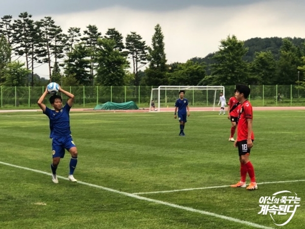 스로인 중인 김승현 선수