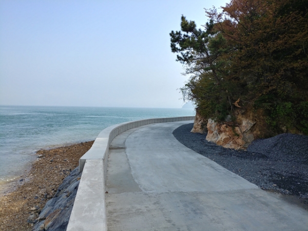 효자도 해안도로 개설 장면