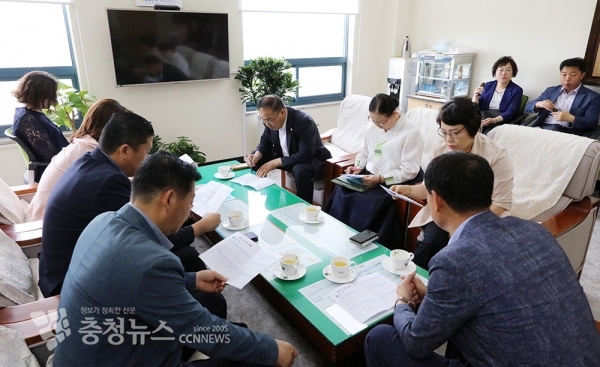 시립도서관 방문