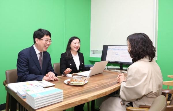 진로진학상담센터 상담 모습