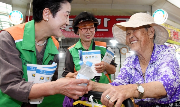 전통시장 얼음물 나눔 - 문창시장