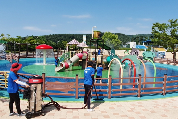 개장준비중인 모습